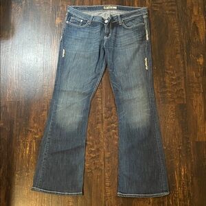 Classic Blue Flare Women's Jeans                 Size 33x33 1/2